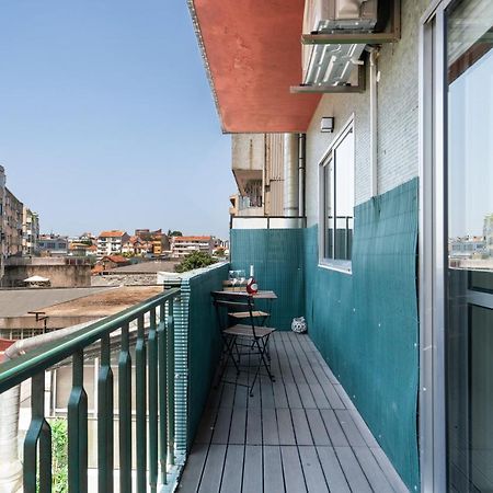 Host Wise - Modern Flats With Stunning Terrace Or Balcony - Central Location ポルト エクステリア 写真