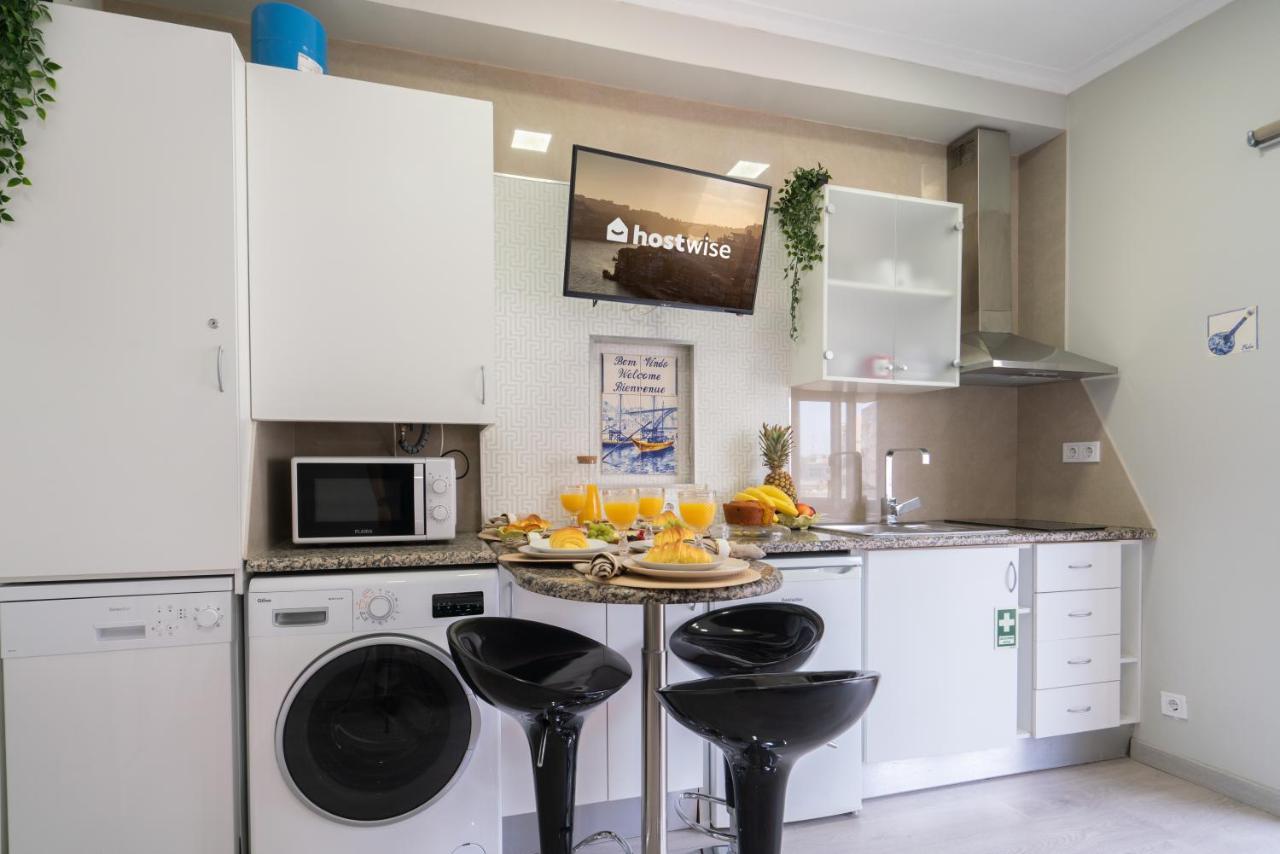 Host Wise - Modern Flats With Stunning Terrace Or Balcony - Central Location ポルト エクステリア 写真