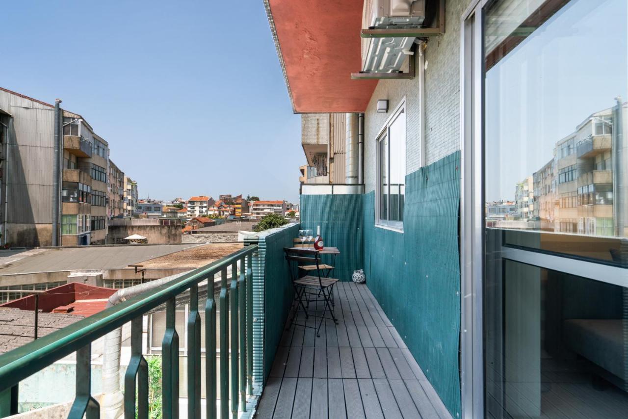 Host Wise - Modern Flats With Stunning Terrace Or Balcony - Central Location ポルト エクステリア 写真