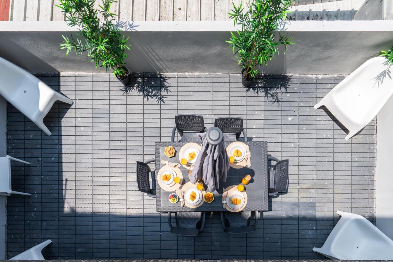 Host Wise - Modern Flats With Stunning Terrace Or Balcony - Central Location ポルト エクステリア 写真