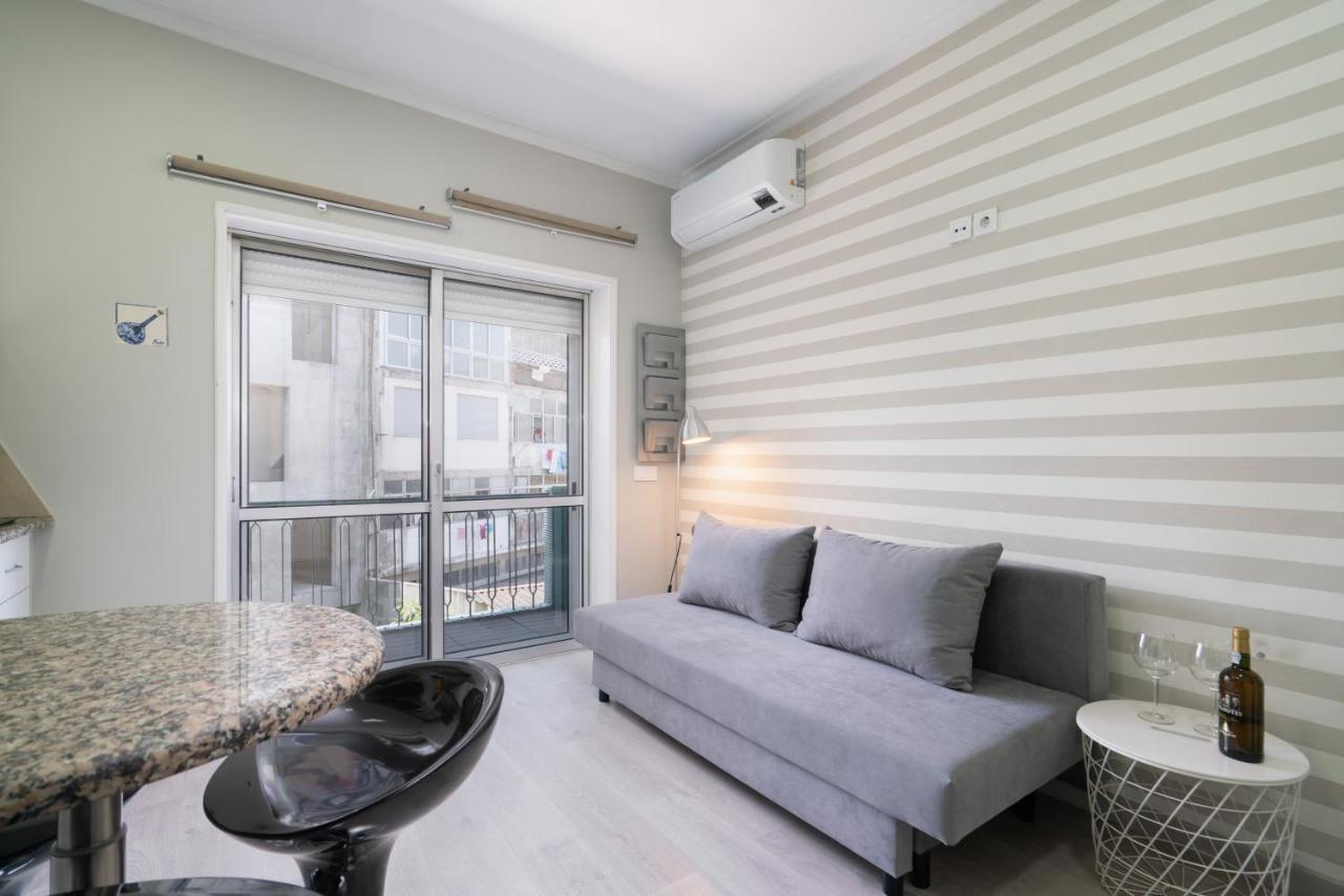 Host Wise - Modern Flats With Stunning Terrace Or Balcony - Central Location ポルト エクステリア 写真