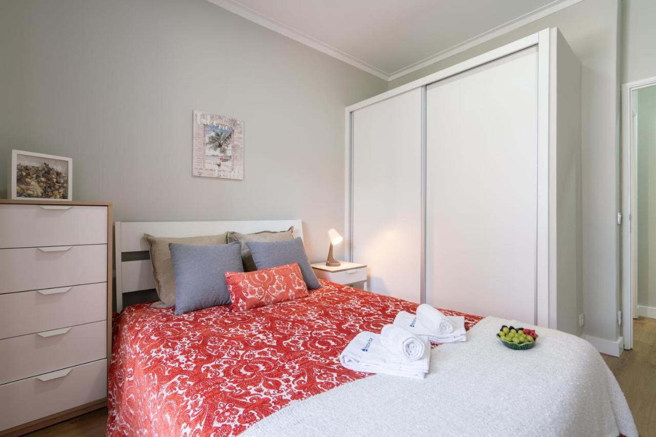 Host Wise - Modern Flats With Stunning Terrace Or Balcony - Central Location ポルト エクステリア 写真
